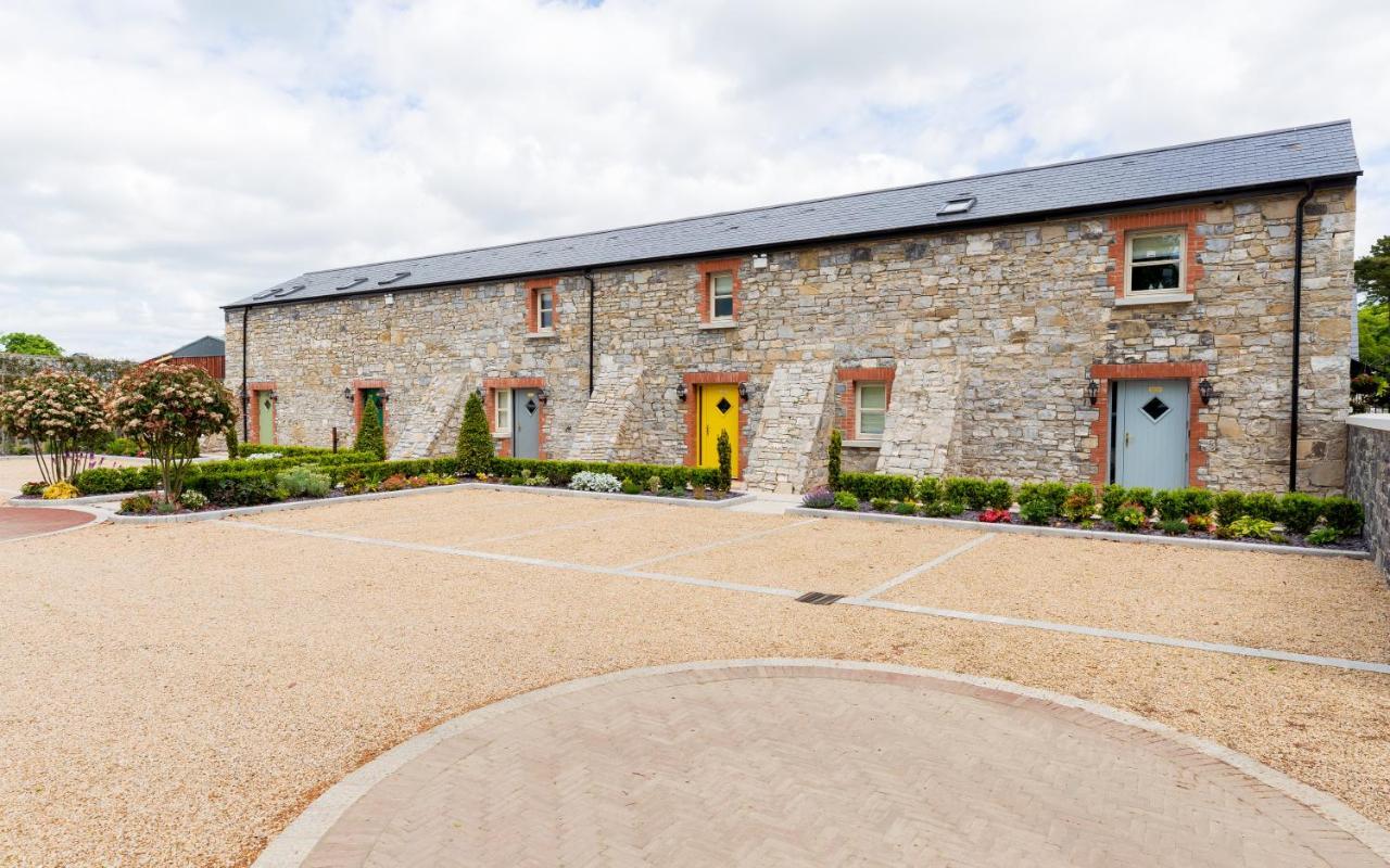 Bective Stud Apartments Navan Bagian luar foto